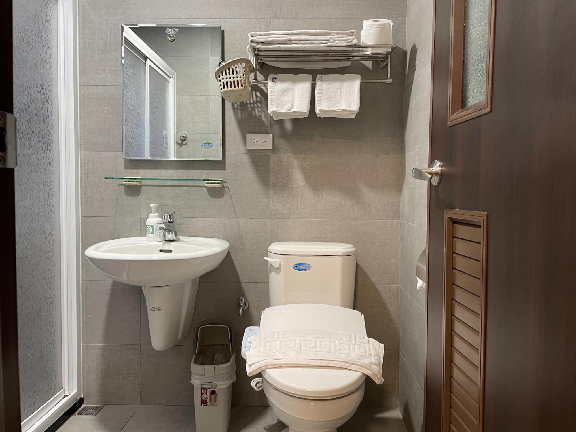 Mei Jen House B&B 民宿 Yuchi Luaran gambar